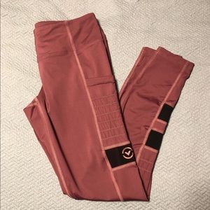 Virus Performance Leggings